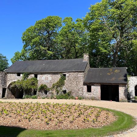 Manoir Du Menec Chambre Le Folgoet Экстерьер фото